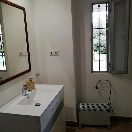 בית נופש Agradable Chalet Con Piscina *